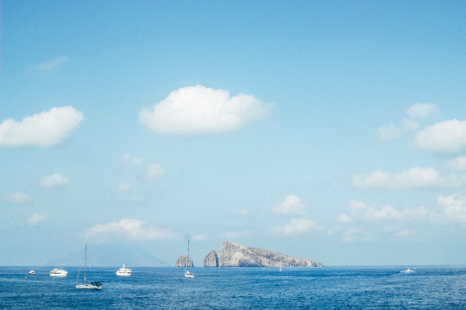 Wave nature boat