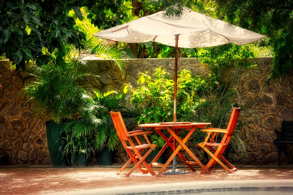 Seating area parasol tropical