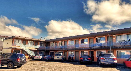 Motel International!