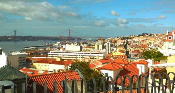 Golden Gate - Lisboa photo