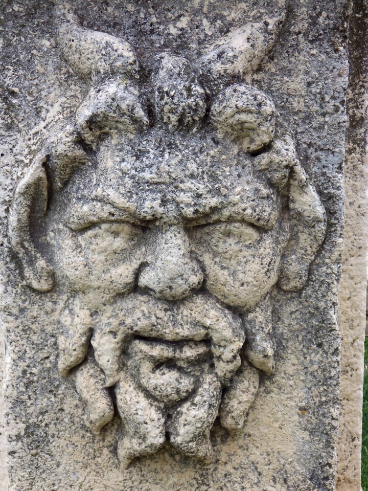 Statue old art