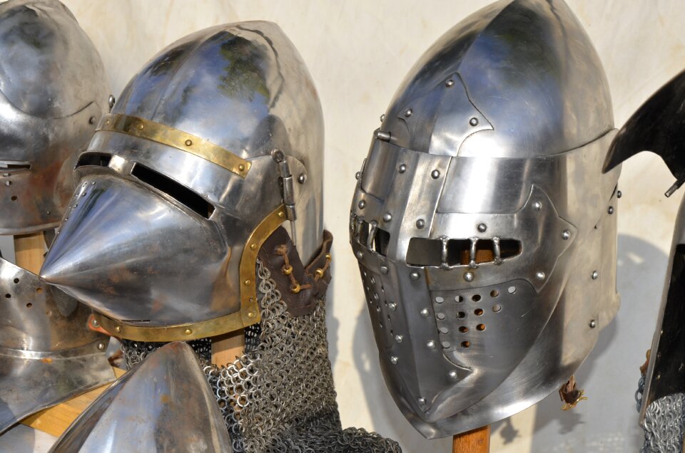 Helm medieval warfare middle age