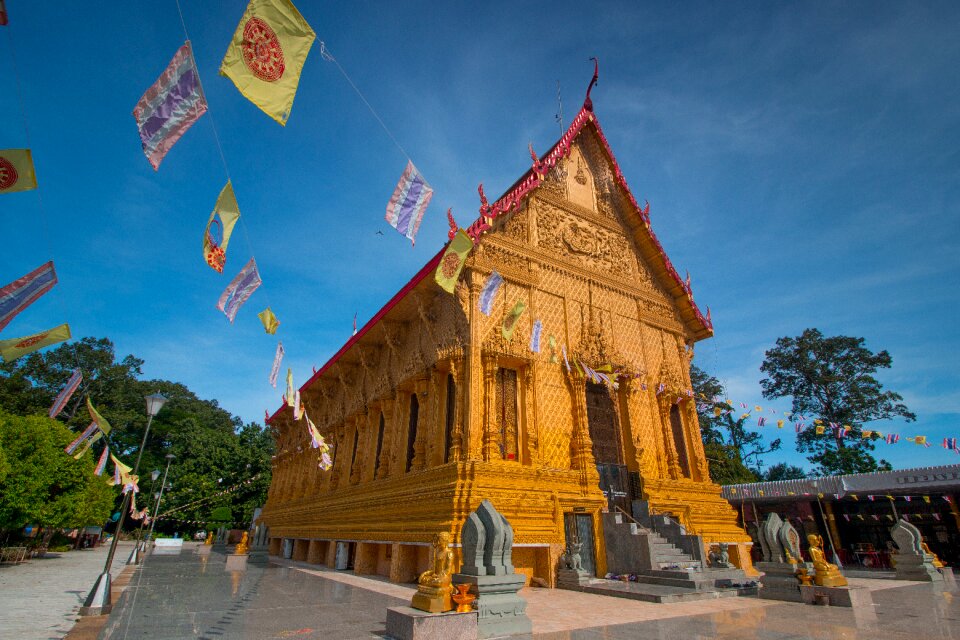 Measure ratchaburi buddha