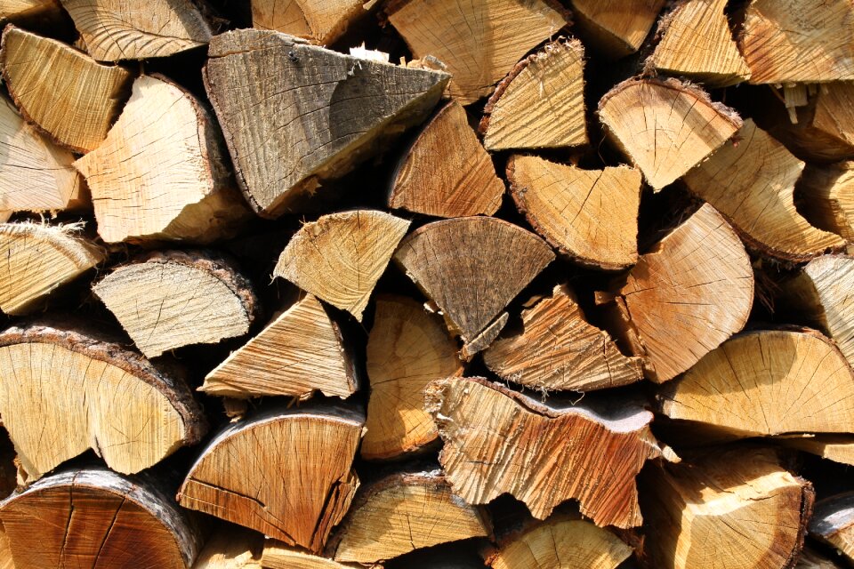 Brown logs heating