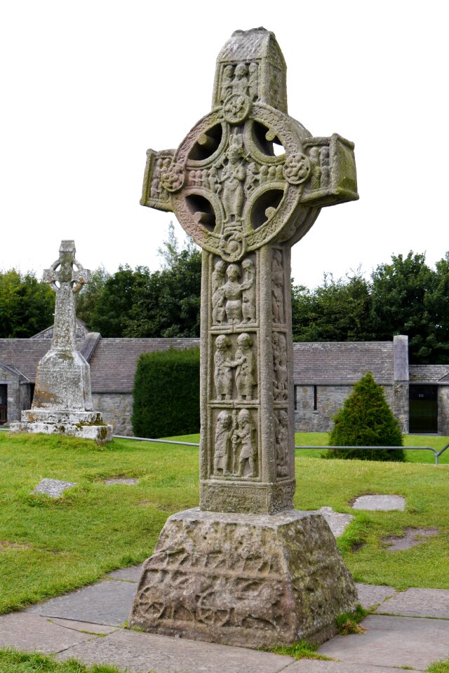 Clonmacnoise crosses celtic crosses