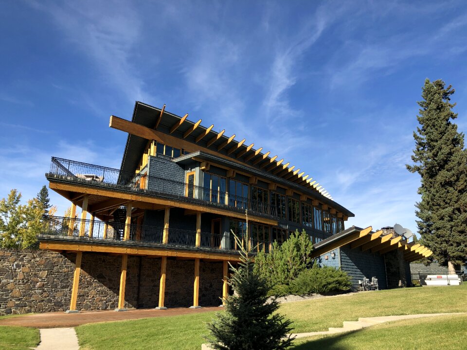 Home sky retreat centre