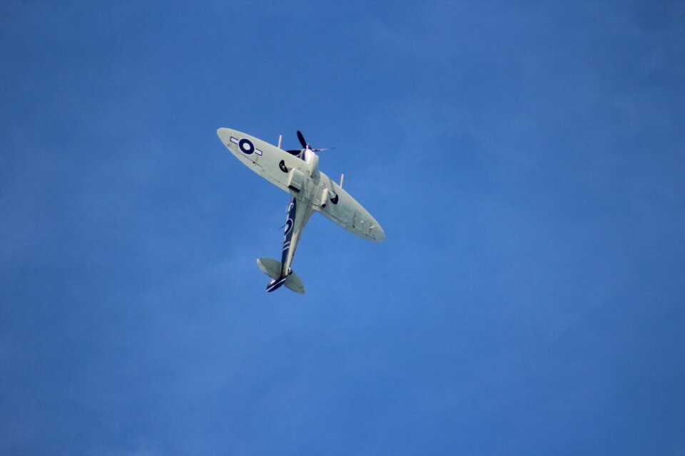 British aircraft airplane