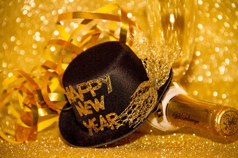 New year's greetings annual financial statements luck