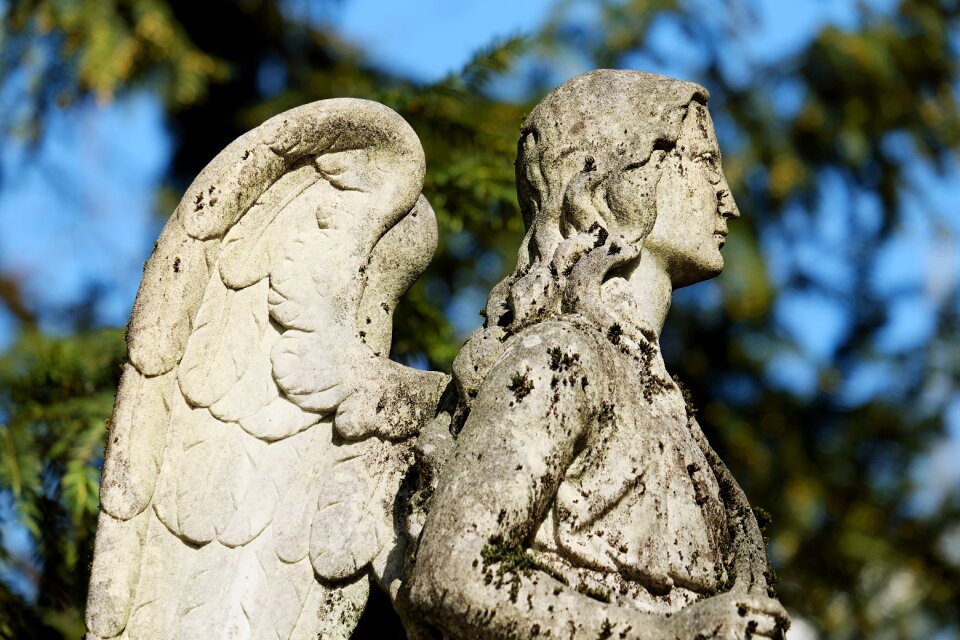 Sculpture stone stone statue