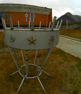 31-07 Pyramiden (42)
