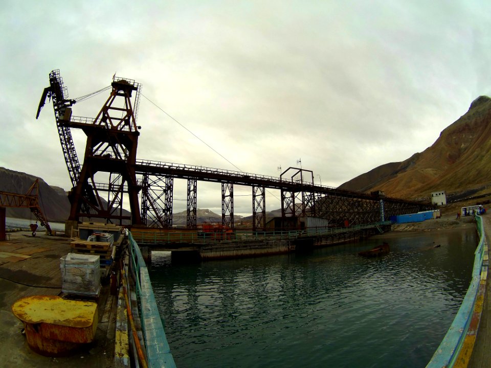 31-07 Pyramiden (23)