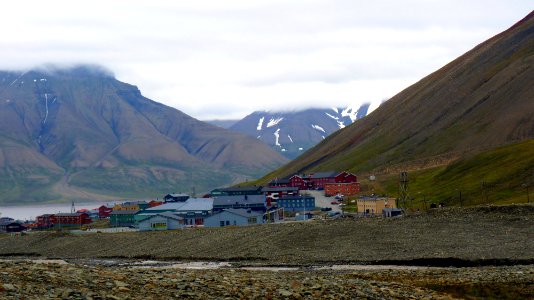 23-07 (51) Longyearbyen