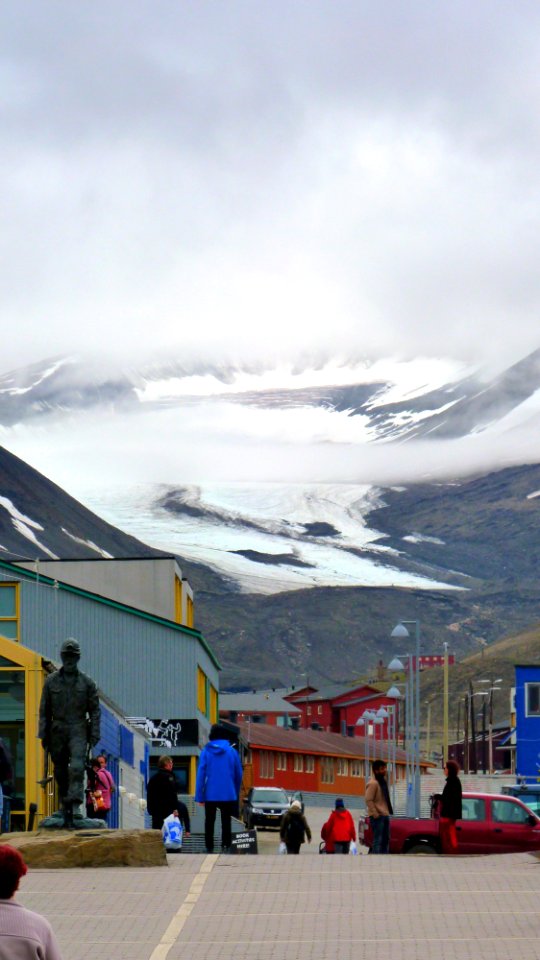 23-07 (13) Longyearbyen
