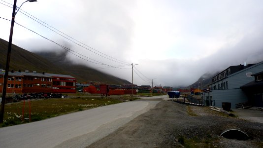 23-07 (9) Longyearbyen