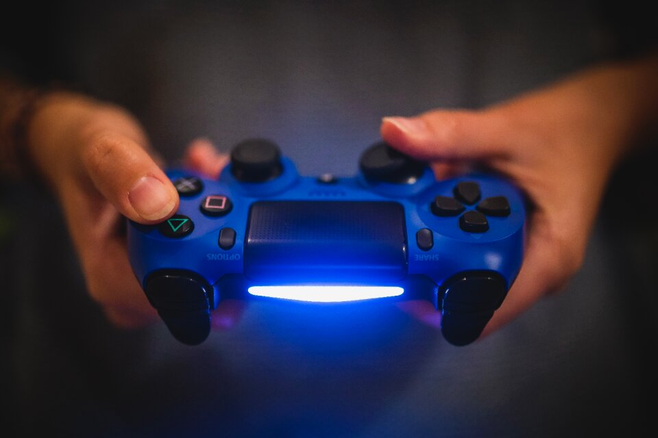 Video games gaming controller