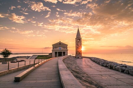 Church cathedral sea photo