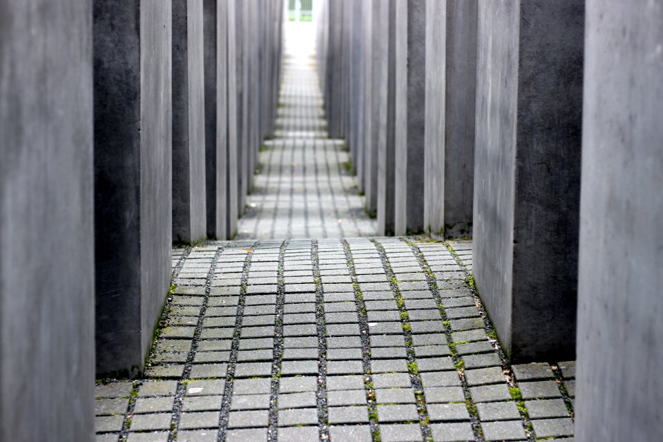 Jews memorial commemorate persecution of jews