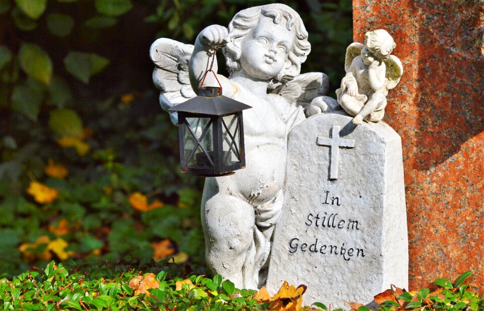 Angel figure figure sleeping