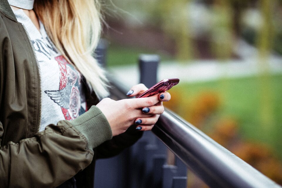 Alone waiting texting