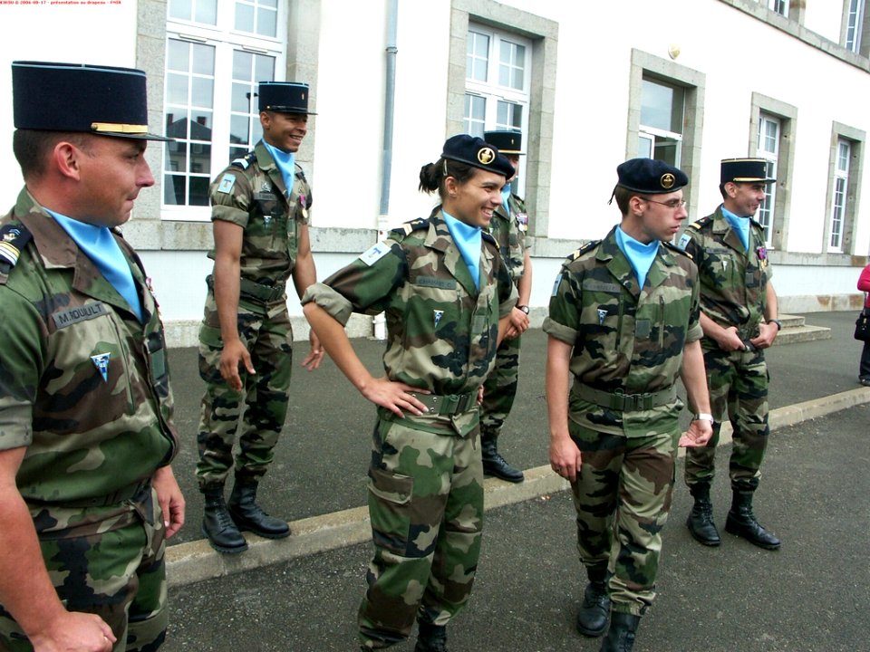 2006-08-17 - présentation au drapeau - FMIR - le pot (106)…