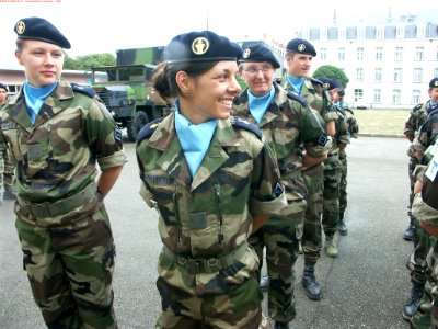 2006-08-17 - présentation au drapeau - FMIR - le pot (100)…