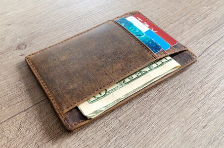 Background wallet cash