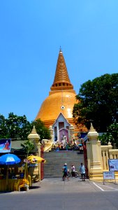 Nakhon Pathom (1)