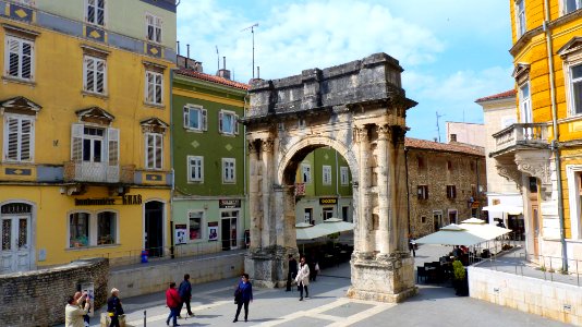 Pula 10