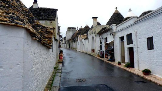 Alberobello 5 photo