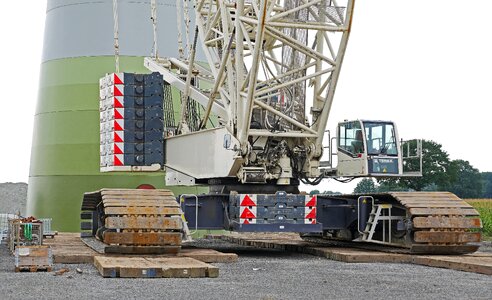 Heavy appliance tracked vehicle site