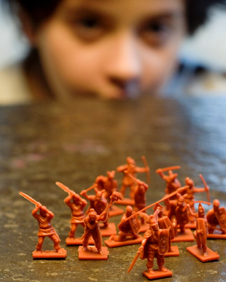 Plastic soldiers game characters