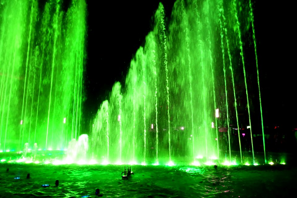Deva-fountains2016_1008_234550