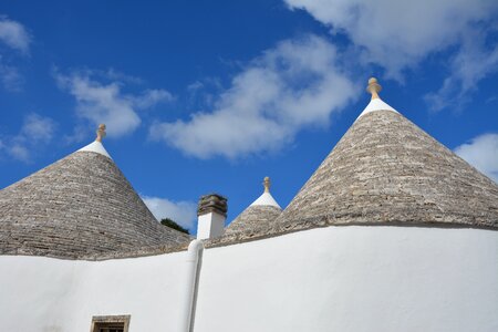 Italy alberobello trulli photo