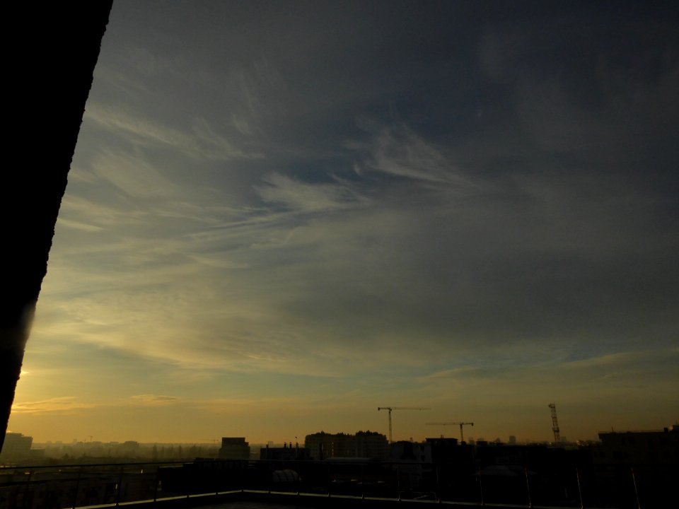 parhelia-HQ-morning2016_0203_092634(1)