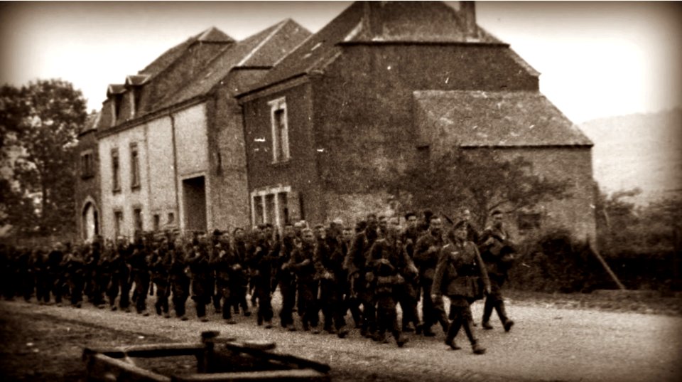1914 Infantería alemana rumbo a Bélgica photo
