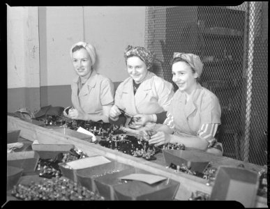 Women doing war work in Marelco factory photo