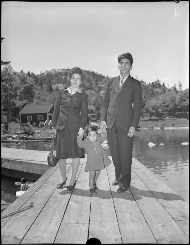 War bride and her native husband, Manitowaning
