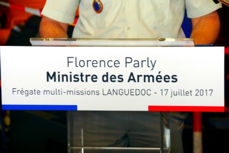12-Ministre des armées (195)