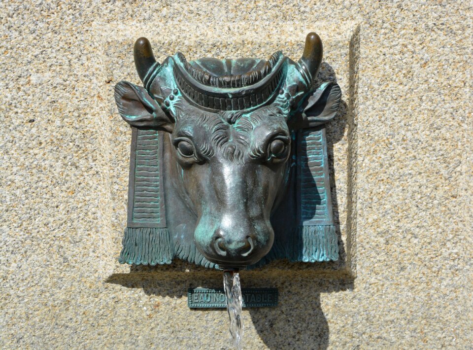 Water heritage city ​​fountain