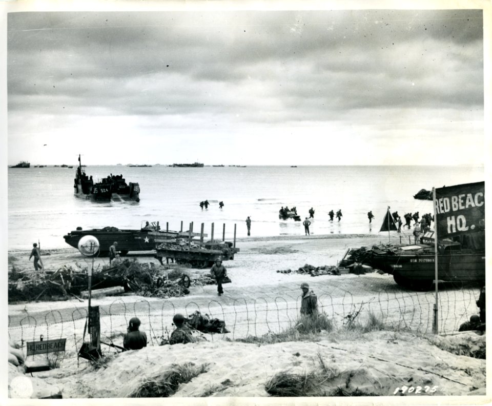 SC 190275 - Amphibious trucks bring in supplies, on Utah B…