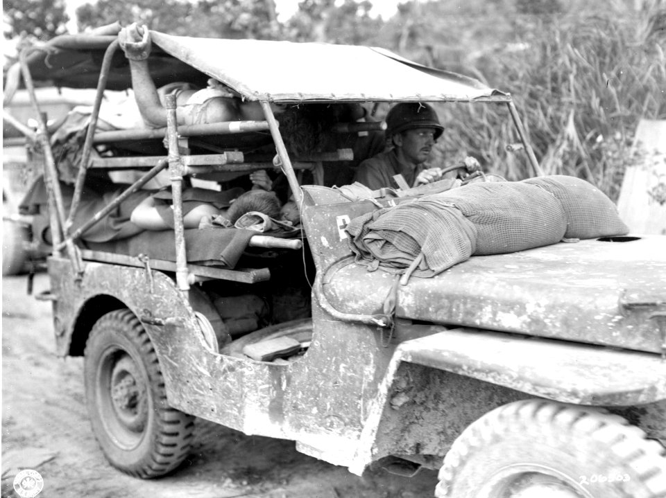 SC 206503 - Casualties, given first aid on battlefield, ar…