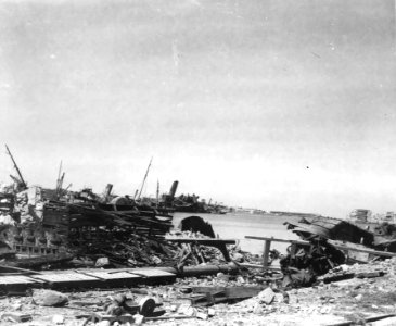 SC 190587 - This photo shows the wreaked German boats in t…