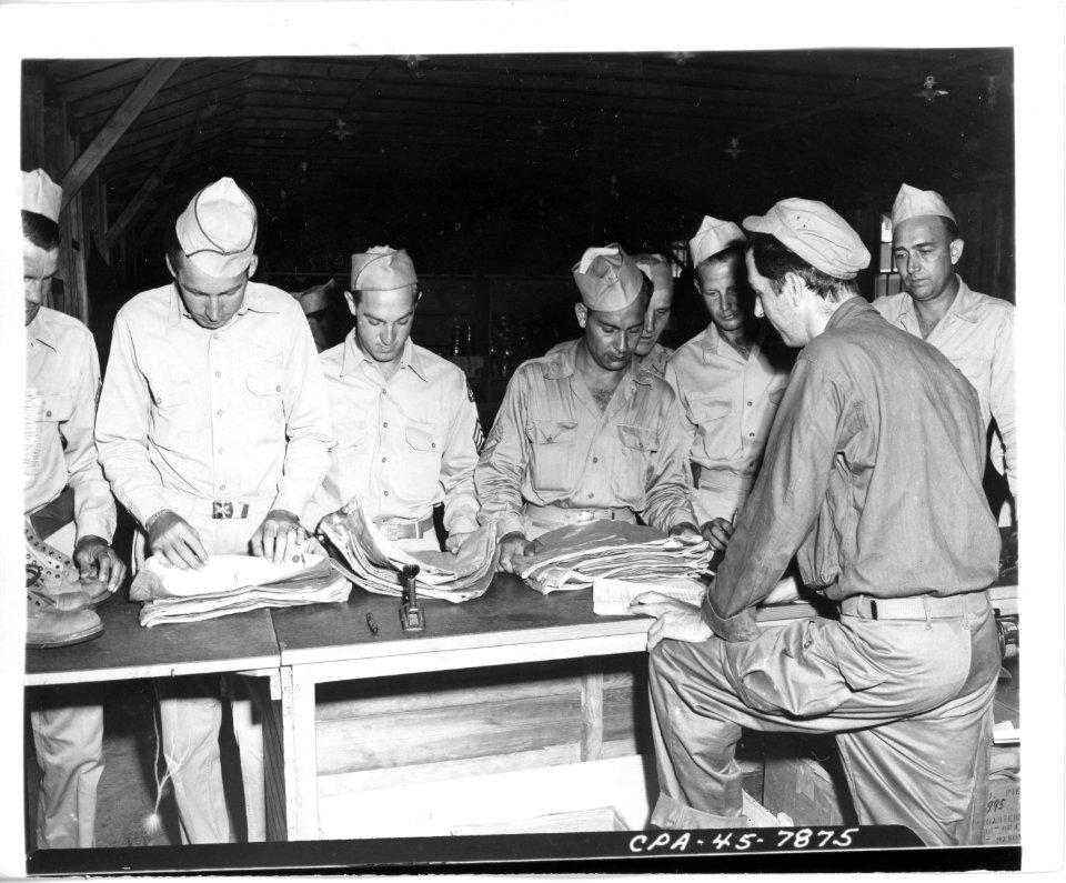 SC 327168 - Fort Kam, Oahu, TH. The men's clothing is chec…