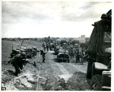 SC 190443 - Supplies move forward with advancing Yanks as …
