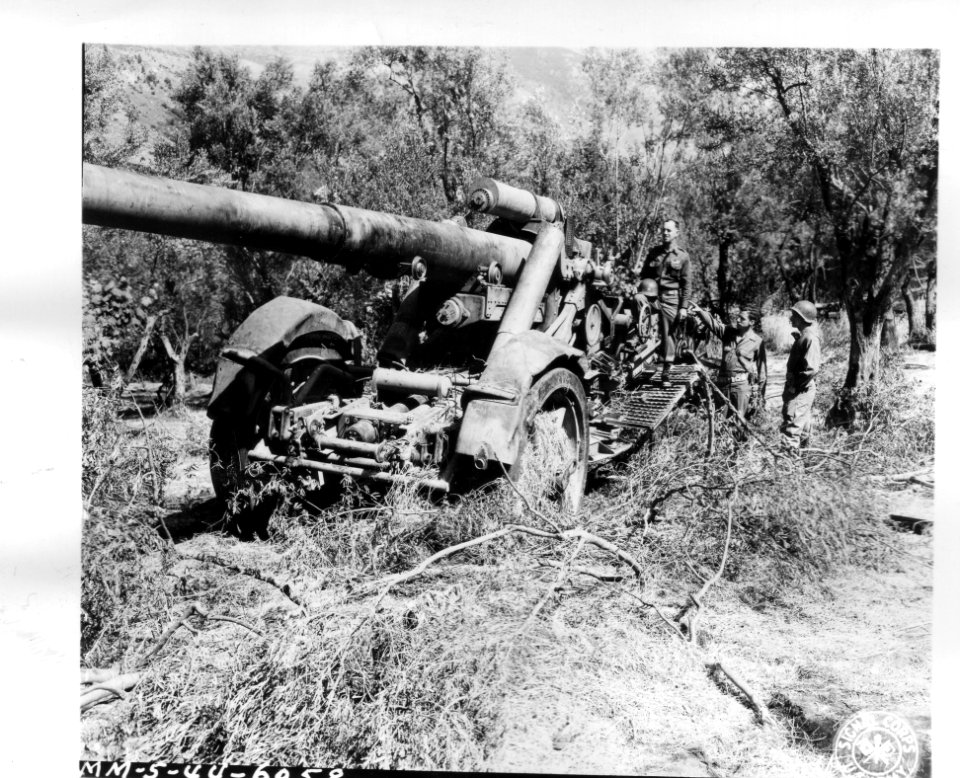 SC 190579 - Fifth Army, Cori area, Italy. Lt. Col. Charles…