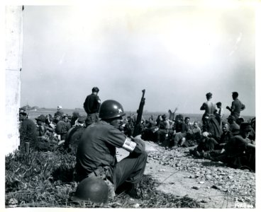 SC 192866 - German prisoners, taken on 'D Day' in southern… photo