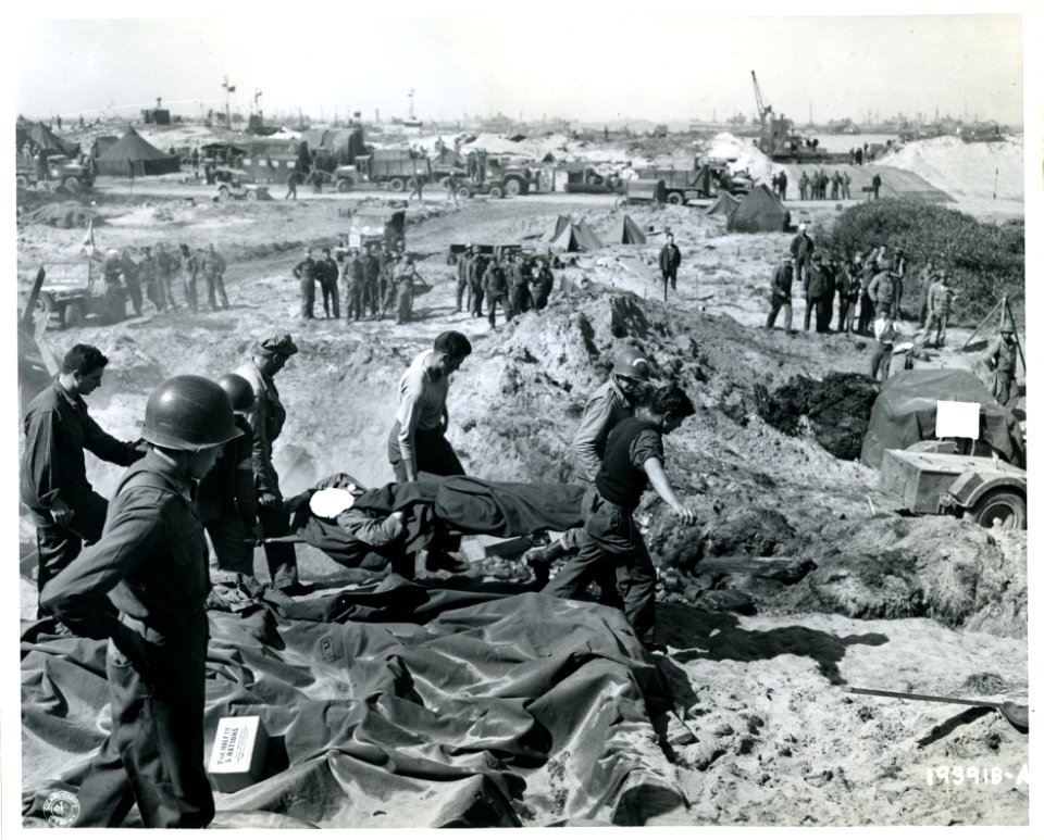 SC 193918 - An American soldier, wounded when a mine was e…