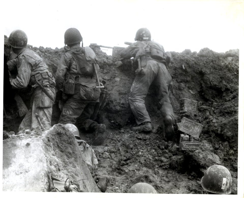 SC 320894 - American soldiers who have been training for m…