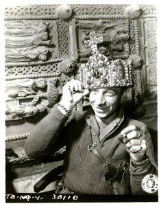 SC 205728 - Pfc. Ivan Babcock, of the 165th Signal Photo C…