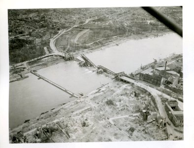 SC 324015 - Army engineers built Ponton bridge across the …